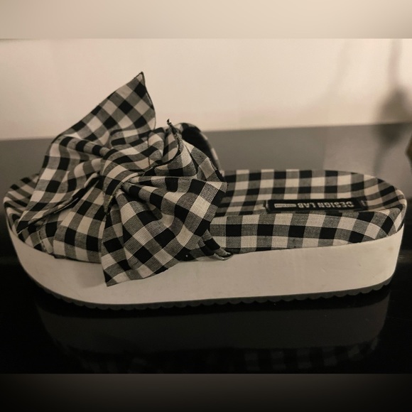 Design Lab Lord&Taylor Platform Slides size 7.5 New - Picture 2 of 3